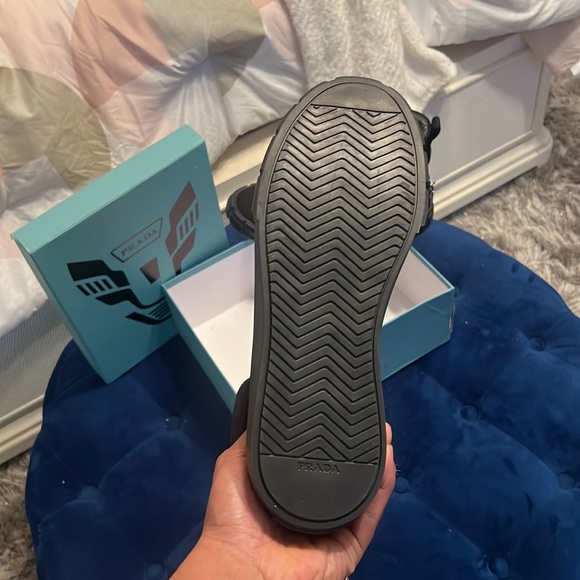 NEVER BEFORE WORN Prada Wheel Cassetta High-Top Sneakers!!!! - Picture 4 of 7